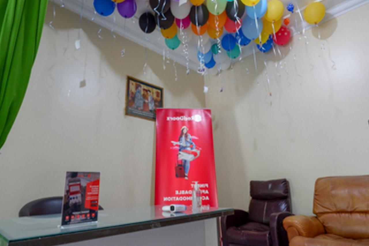 Отель Reddoorz Near Rsud Kudus Экстерьер фото